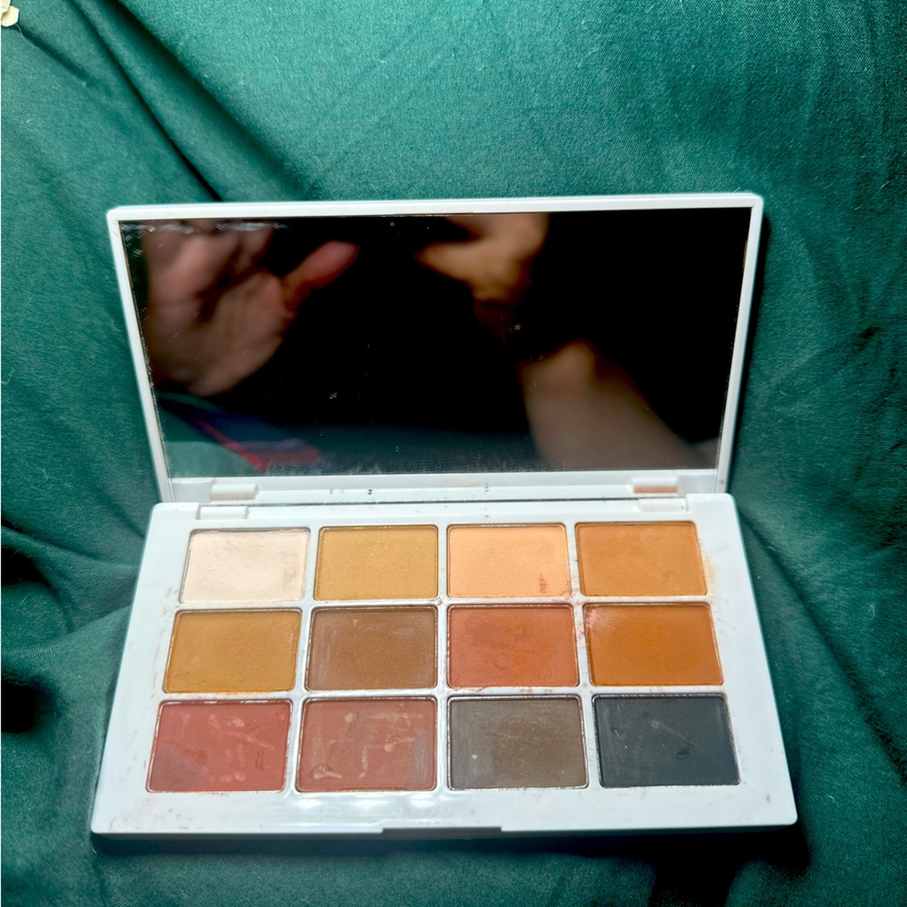 Makeup by mario mattes palette